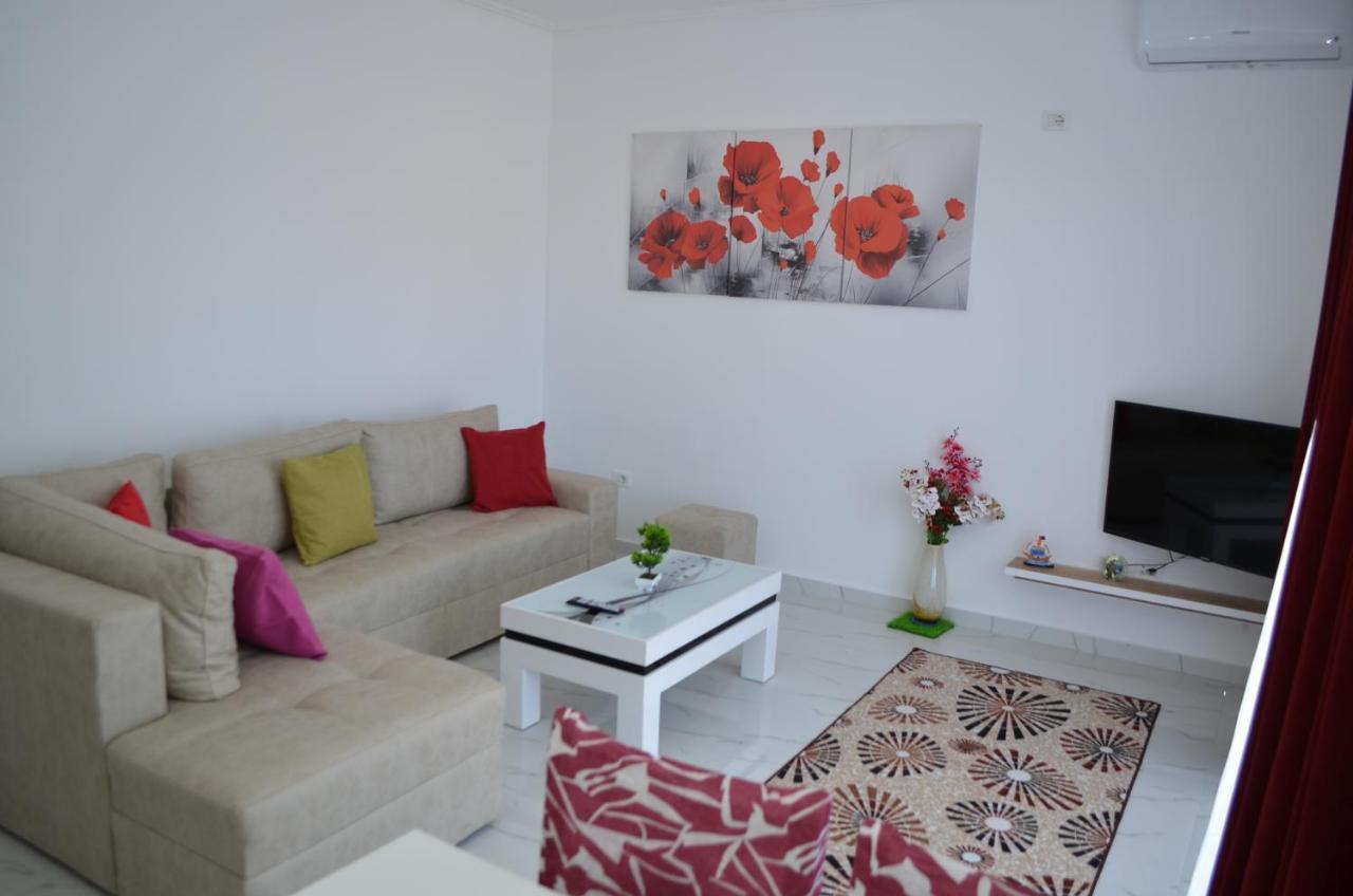 Akil Apartments Sarandë Exterior foto