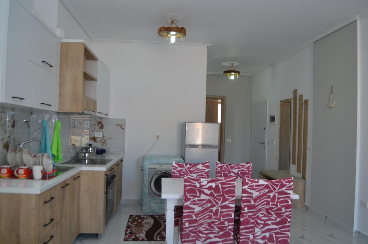 Akil Apartments Sarandë Exterior foto