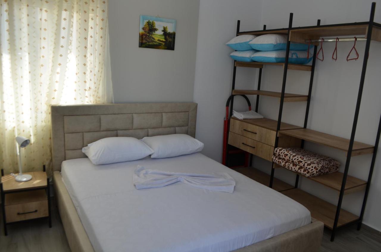 Akil Apartments Sarandë Exterior foto